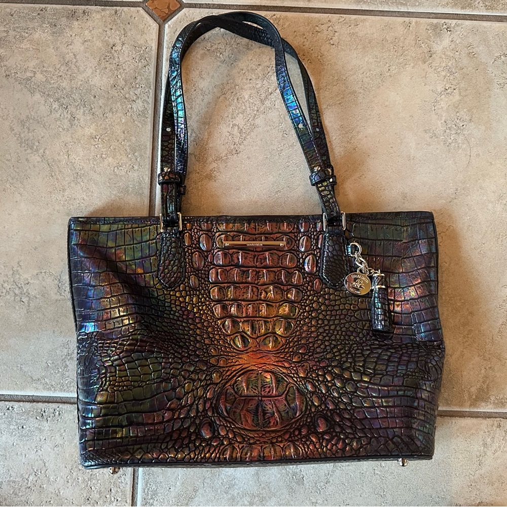 Brahmin Medium Tote Handbag Croc Embossed Melbourne Leather Luxury Practical